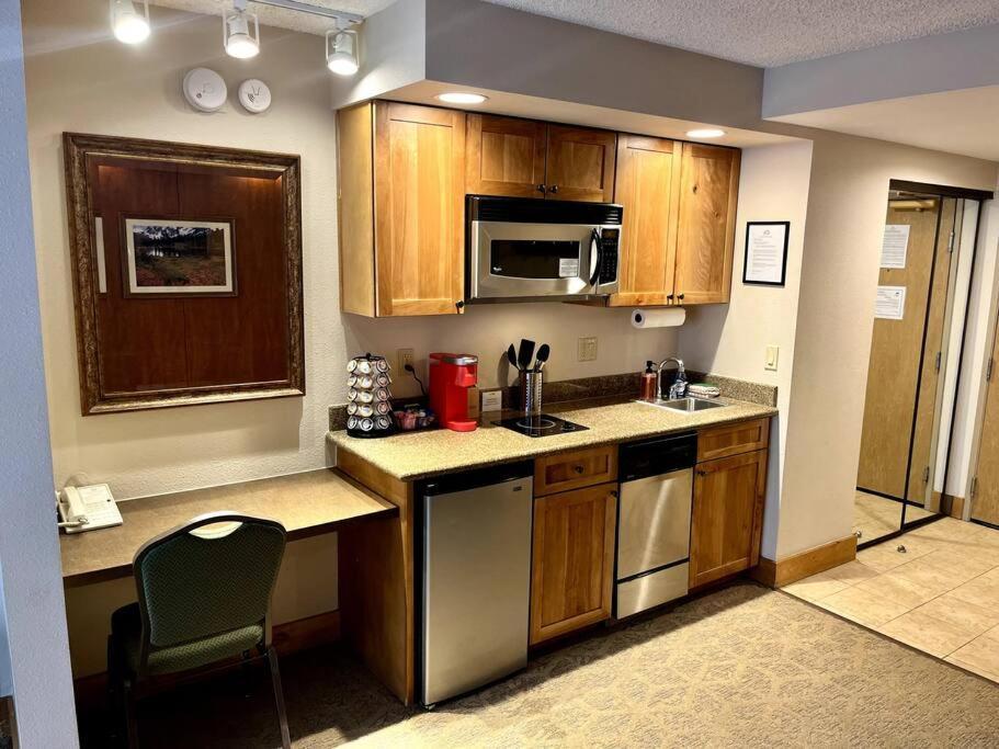 Appartement Mt Cb Mountain Side With King Bed, Hot Tub, Pool & Kitchen! à Crested Butte Extérieur photo