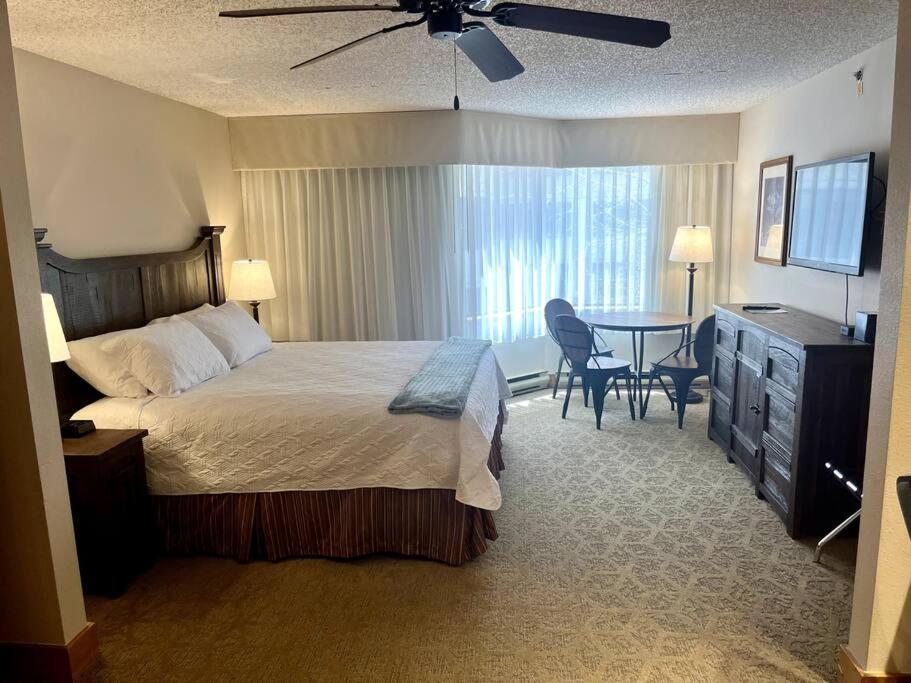 Appartement Mt Cb Mountain Side With King Bed, Hot Tub, Pool & Kitchen! à Crested Butte Extérieur photo