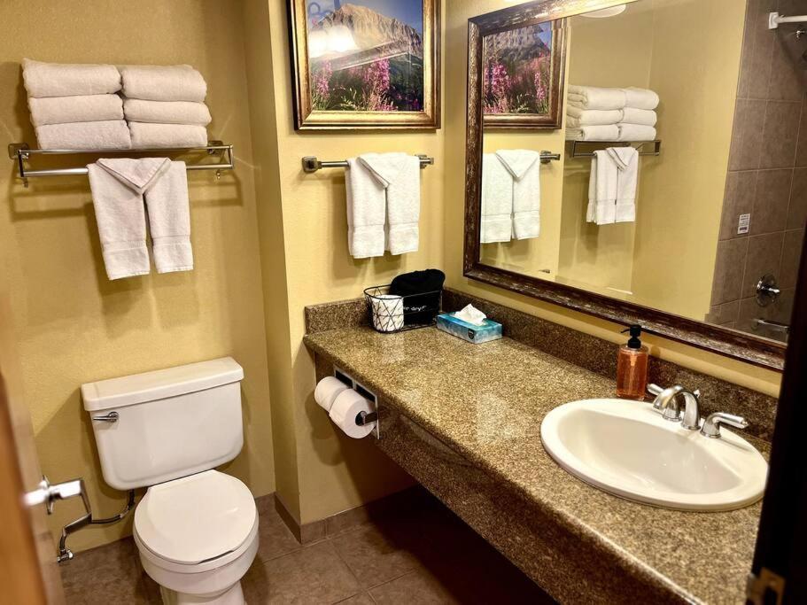 Appartement Mt Cb Mountain Side With King Bed, Hot Tub, Pool & Kitchen! à Crested Butte Extérieur photo